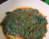 Foto langkah ke 2 dari resep Gulai daun singkong (bumbu instan).