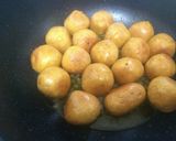 A picture of step 7 of Paneer Stuffed Shahi Gatta Curry.