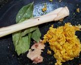 Foto langkah ke 2 dari resep Ayam goreng kuning + kremes.
