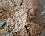 Foto del paso 5 de la receta: Galletas de avena fermentada, manzana y canela 🍎 sin azúcar agregado ni edulcorante 🍎 en sartén 🍎