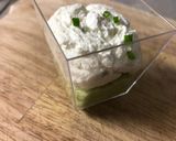 Une image de l'étape 2 de Verrines avocat / saumon fumé / chantilly citron ciboulette.