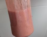 Foto del paso 2 de la receta: Licuado🧊🧃 de fresa y banano🥛🍓🍌