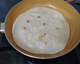 A picture of step 6 of Egg Bhurji Wrap.