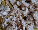Foto langkah ke 3 dari resep BAKED POTATOES MOZARELLA #BandungRecook2_TutyGhafsha.