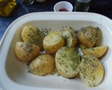 Foto del paso 2 de la receta: Codillo al horno con patatas especiadas