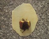 Foto langkah ke 7 dari resep Bolen Pisang (no korsvet) step by step.