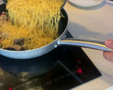 Foto del paso 3 de la receta: Fideos con conejo y setas