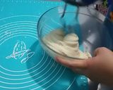 Foto langkah ke 1 dari resep Donat Kepang.