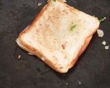 चीज़ चिल्ली सैंडविच (cheese chilli sandwich recipe in Hindi) रेसिपी चरण 4 फोटो