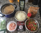 Foto del paso 1 de la receta: Arroz meloso con gambas y culantro