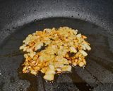 Foto del paso 3 de la receta: Risotto con trompeta de la muerte y manzana