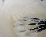 Foto del paso 9 de la receta: 🎂 Tarta  crujiente de queso 🧀 y melocotones 🍑