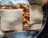 A picture of step 3 of Cheese veggie bun.