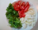 Hình bước làm 2 của món Lòng gà xào rau củ