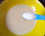 A picture of step 1 of White Bread Rolls Without Oven.