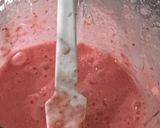 Foto langkah ke 2 dari resep Jus Strawberry Yogurt.
