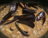 A picture of step 4 of Chickpea and mussel soup with homemade croutons.