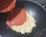 A picture of step 3 of Tomato Macaroni Soup.