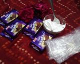 बाॅरबाॅन बिस्कुट स्वीस रोल(Bourbon biscuit swiss roll recipe in Hindi) रेसिपी चरण 1 फोटो