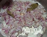 A picture of step 1 of Kaffir Lime Chicken Fry.