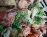 Foto langkah ke 3 dari resep Brokoli Udang Saus Tiram.