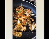 A picture of step 10 of Sinasir and chicken stir fry.