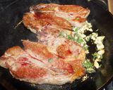 Foto del paso 3 de la receta: Chuletas de cordero al orégano y a la plancha
