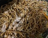 A picture of step 5 of Chicken Fried Noodles.