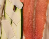 Foto del passaggio 1 della ricetta Sfoglia Filetto trota, zucchine e formaggio stagionato