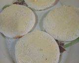 A picture of step 3 of Paneer sandwich.