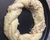 Foto del paso 9 de la receta: Rosca trenzada rellena de pastelera y praliné