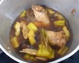 รูปขั้นตอนการทำที่ 5 ของ ปีกไก่ตุ๋นมะระ