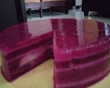 Foto langkah ke 5 dari resep Puding lapis buah naga.