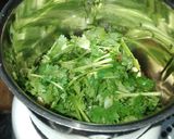 A picture of step 2 of Palak Paneer.