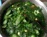 Foto langkah ke 3 dari resep Sayur Bening Gambas Daun Kelor.