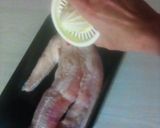 Foto del paso 1 de la receta: Merluza🐟 dormida💤 en primavera 🍅🌿