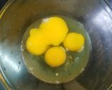 A picture of step 2 of Mango Salsa Omelet.