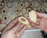 صورة لخطوة 9 من وصفة دليس جوز الهند (بنكهة الرافيللو) 🤍🥥