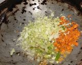 A picture of step 3 of Soya chunk fried rice.