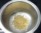 A picture of step 1 of Creamy vermicelli kheer.