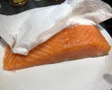 A picture of step 1 of Salmon teriyaki.
