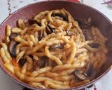 Foto del passaggio 4 della ricetta Busiate alla crema di zucca e funghi crema