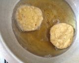 A picture of step 5 of Gluten Free Besan Paappri.