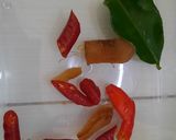Foto langkah ke 1 dari resep Orek tempe basah pedas manis.