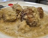 Foto del paso 10 de la receta: Albóndigas de carrillera ibérica en salsa de queso, berenjena y calabacín