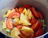 Hình bước làm 2 của món Canh chua nấm kim châm