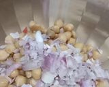 A picture of step 1 of Simple chana Chaat.