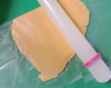 Foto langkah ke 3 dari resep Garlic Cheese Cookies.