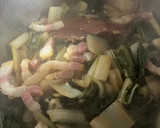 Foto del paso 4 de la receta: Potaje de garbanzos con acelgas, panceta ibérica y jamón