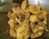 Foto langkah ke 5 dari resep Ayam Ungkep Bumbu Kuning (empuk setelah digoreng) #laukpraktis.